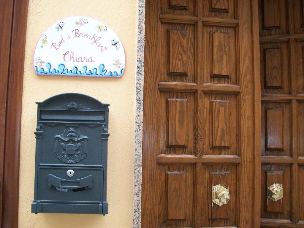 Bed&Breakfast Chiara 올비아 외부 사진