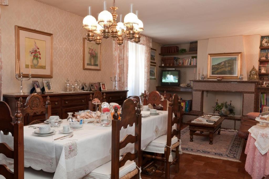 Bed&Breakfast Chiara 올비아 외부 사진